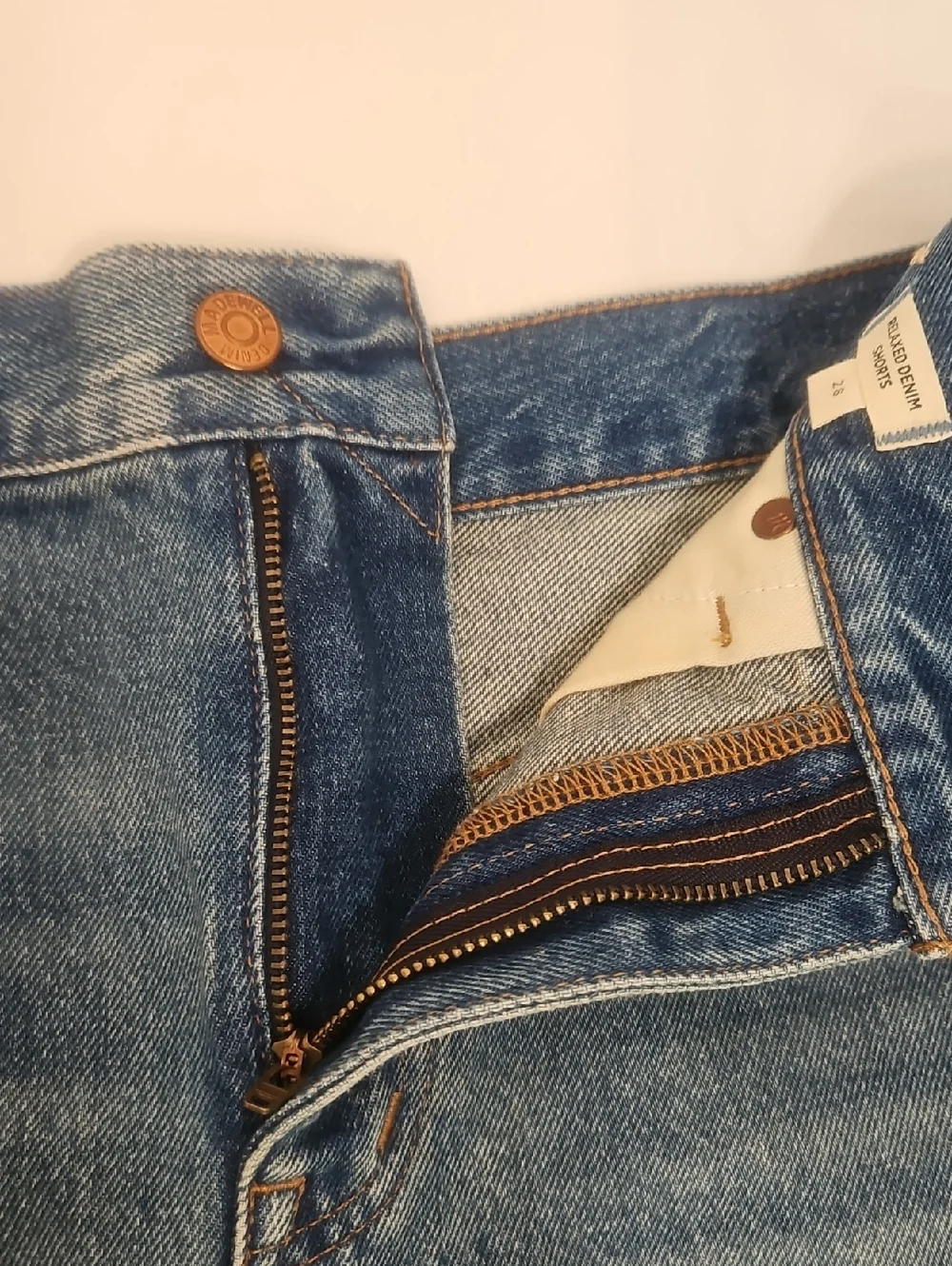 Madewell The Relaxed Denim Shorts Kelton Wash Raw Hem High Rise Size 28